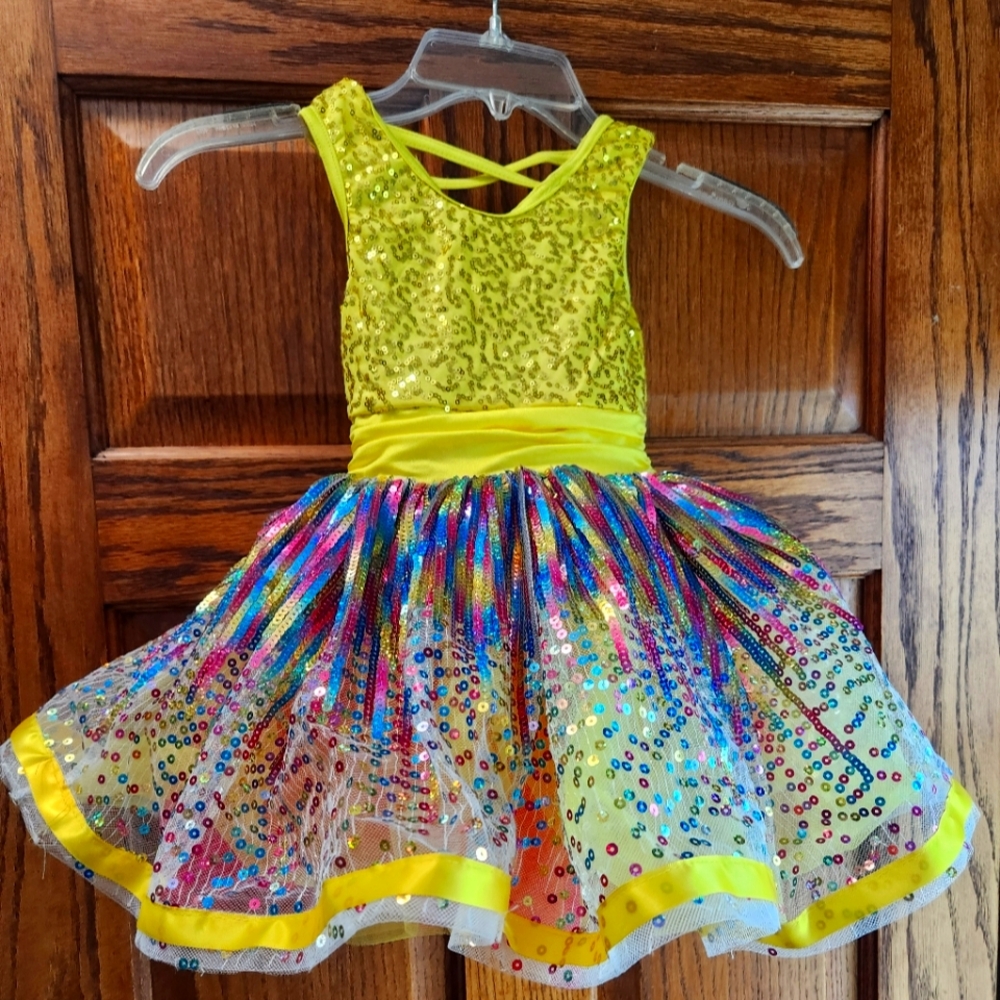 Sparkly dance outfit with hair bow 4t-5t